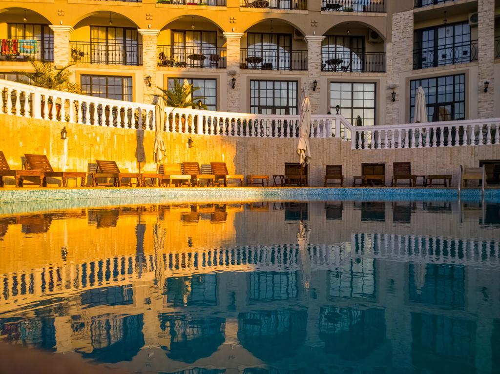 The Cliff Beach Apartments オブゾー エクステリア 写真